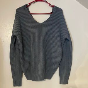 Sweater crossed back